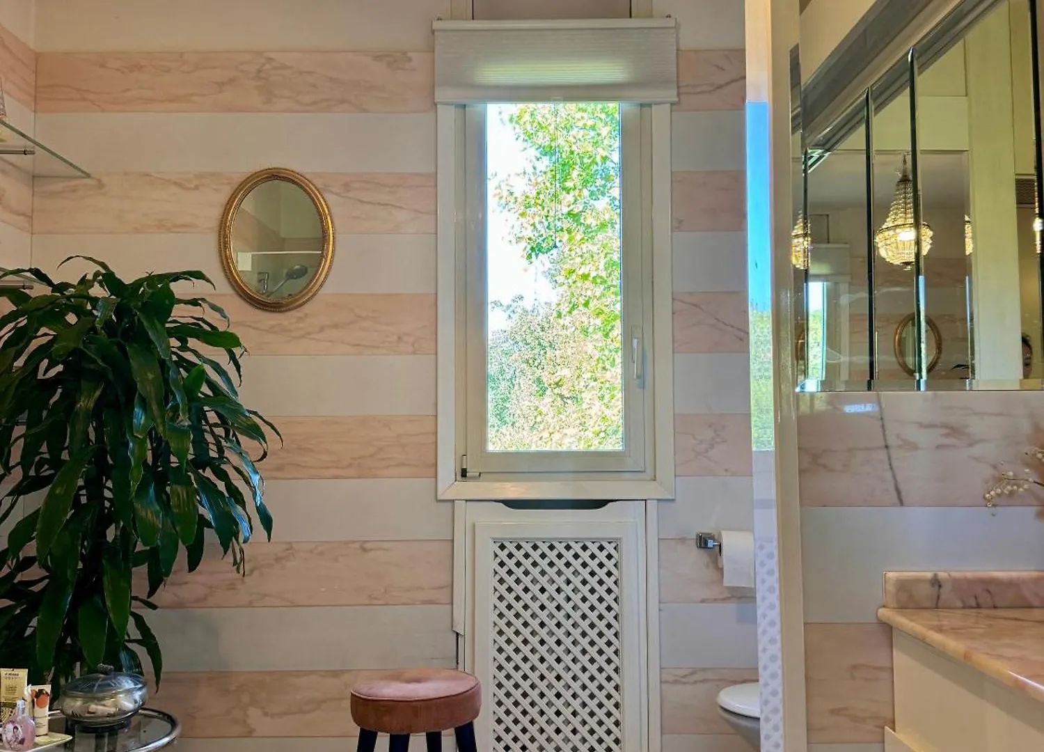 Villa Nuvola Suites 피오라노모데네세 0*,