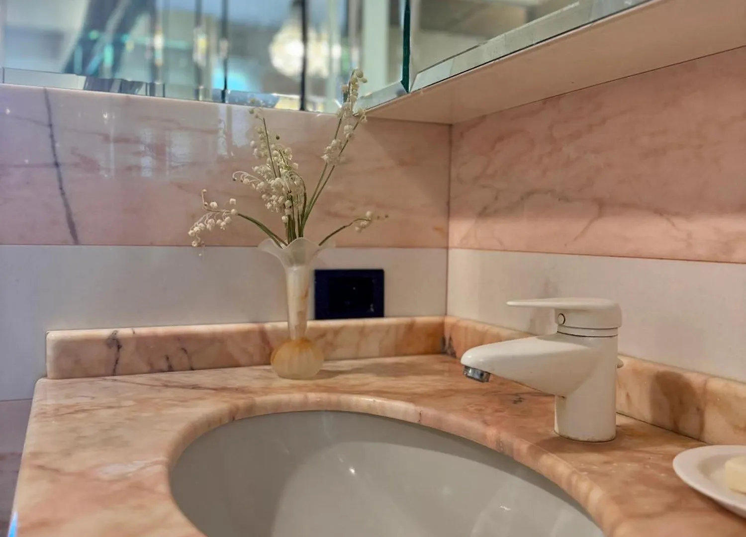 B&B Villa Nuvola Suites 피오라노모데네세